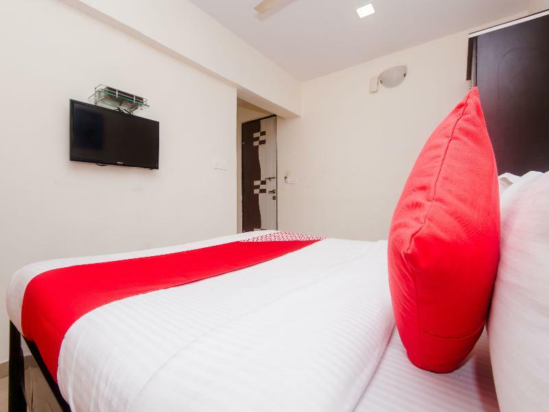 Oyo Flagship 756 Hotel Sarang Heritage Navi Mumbai Ngoại thất bức ảnh